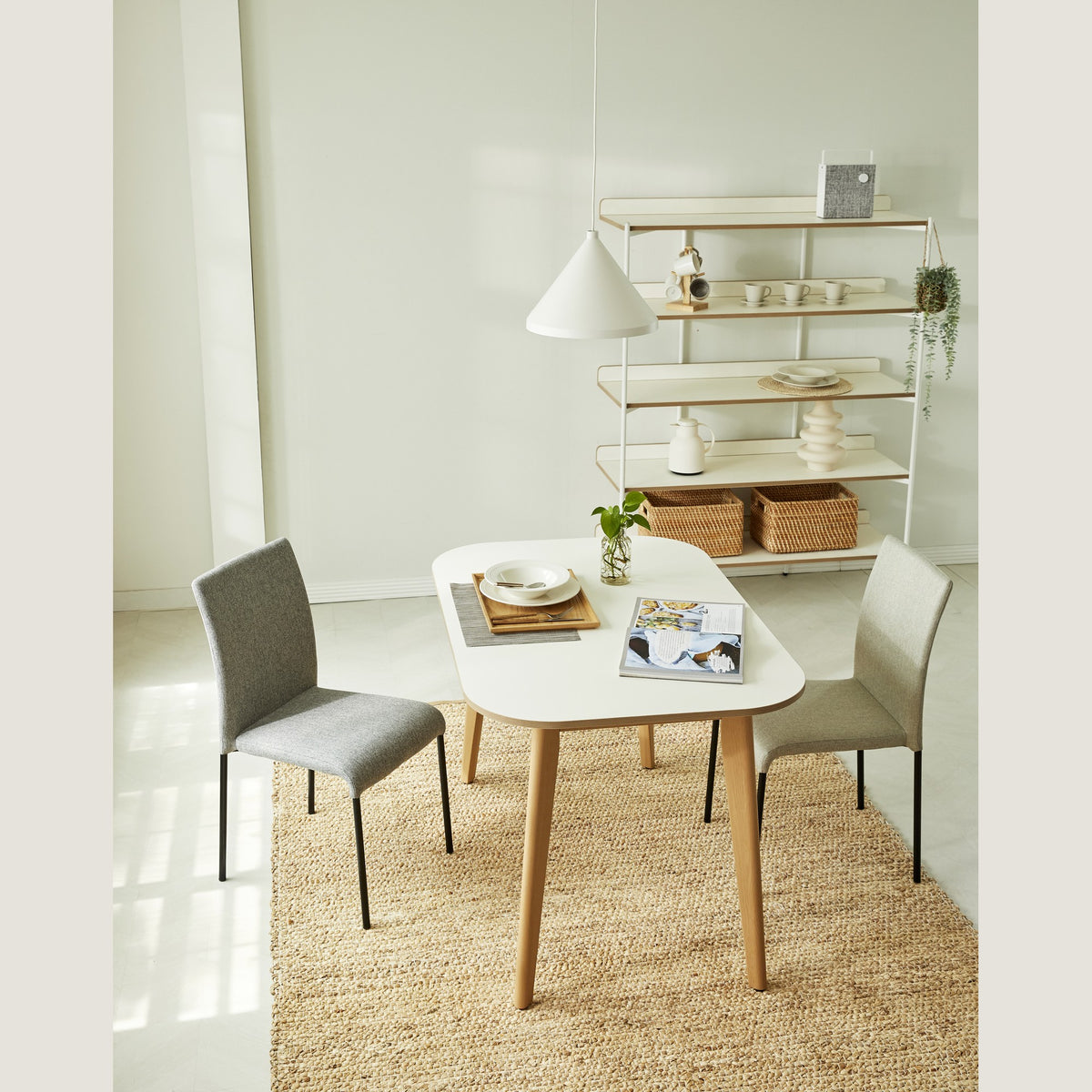 THE MAISON M55 Circle Table